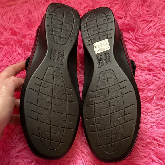 SAS Roamer black leather Velcro closure leather Mary Janes USA made size 8.5 - Picture 10 of 10